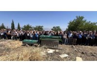 Trafik kazasında hayatını kaybeden anne-oğul Kahramanmaraş’ta son yolculuğuna uğurlandı