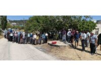 Mersin Silifke’de su sıkıntısı: Bidonlarla su taşıyan köylüler destek istedi