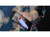 Annesini telefonda konuşurken gördü dolandırıcıların planını bozdu