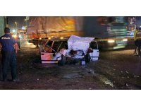 Tofaş, kağıt gibi ezildi: 1 ölü, 3 yaralı