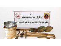 Isparta’da jandarmadan kaçak kazı operasyonu