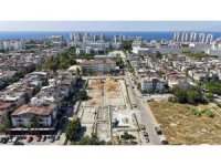 Muratpaşa, raket sporlarının yeni merkezini kuruyor