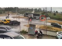 Antalya’da otomobilin tır sürükleyip takla attırdığı anlar kamerada: 3 yaralı
