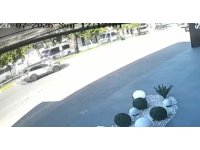 Antalya’da ani manevra kazayı beraberinde getirdi: 3 yaralı