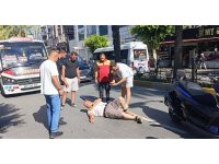 Duran araçları son anda fark ettiler, frene basınca devrilerek sürüklendiler