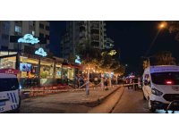Kebapçıya kurşun yağdırdılar: Yemek yiyen 4 kişi yaralandı