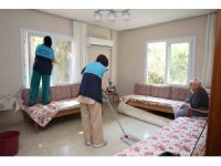 Mersin’de yaşlı ve yalnız vatandaşlara evde şefkat eli