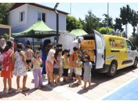 Mersin’de yaz sıcaklarında 163 bin bardak limonata dağıtıldı