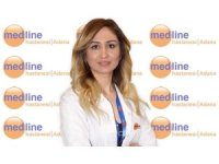 Dr. Özbek: "Aileler çocuklarına susamalarını beklemeden düzenli aralıklarla su içirmeli"