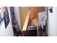 5 yıldır birlikte yaşadığı sevgilisinin şiddeti kamerada