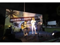 Mersin’de yaz akşamları akustik konserlerle renkleniyor