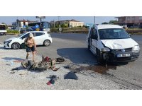 Motosiklettekileri metrelerce savuran kaza kamerada