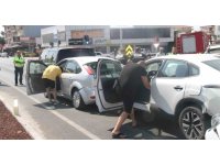 Antalya’da 5 aracın karıştığı zincirleme kazada 6 kişi yaralandı