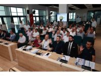Hatay büyükşehir Belediyesi, savaşın izlerinin silindiği Suriye’nin 2 kentine araç hibe edecek
