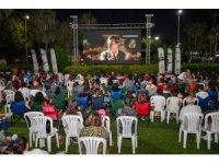 Mersin’de açık havada sinema keyfi