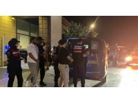 Vize dolandırıcılığı operasyonunda şüpheliler ve yakınları gazetecilere tepki gösterdi