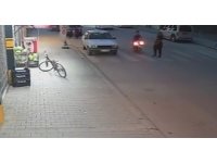 Elbistan’da motosikletin çarptığı yaşlı adam yaralandı