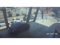 Tur minibüsü ile motosiklet çarpıştı: 1 yaralı