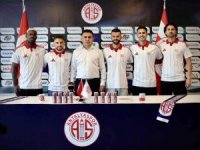 Antalyaspor transfer yasağını kaldırdı, 5 futbolcuyla sözleşme imzaladı