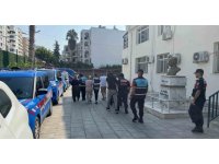 Mersin’de fuhuş operasyonu: 5 tutuklama