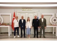 Büşra Özdemir, Alanyaspor yönetimini ağırladı