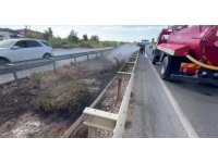 Araçtan atılan izmarit refüjde yangın çıkardı