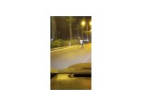Sosyal medya şovu uğruna trafiği birbirine katan motosikletliler kamerada