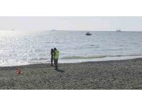 Vatandaşların Akdeniz’de ceset gördük ihbarı ekipleri harekete geçirdi