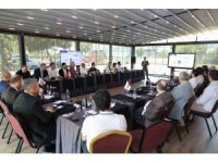 AOSB’de sanayicilere Azerbaycan’da yatırım fırsatları anlatıldı
