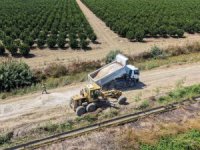 Tarsus’ta kırsal mahalle yolları bakımdan geçiriliyor