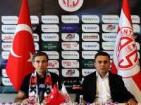 Antalyaspor, Osman Özköylü ile sezon sonuna kadar sözleşme imzaladı