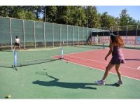 Beach Park’ta tenis keyfi