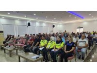 Silifke’de okul servis sürücülerine trafik eğitimi