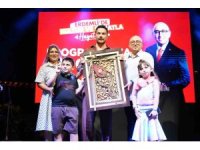 Erdemli Belediyesi Erdemlilileri Sinan Akçıl’la buluşturdu