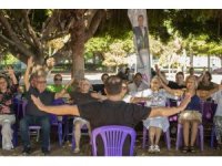 Mersin’de 80’ler buluşmasında spor ve eğlence bir arada
