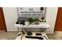 Antalya’da uyuşturucu ve tarihi eser operasyonu