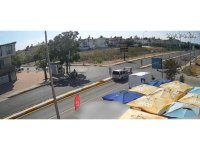 Antalya’da hafif ticari araçla çarpışan 3 tekerlekli motosikletin sürücüsü yaralandı