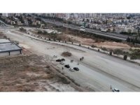 Yapımı bir türlü tamamlanmayan bulvar mahalleliyi isyan ettirdi