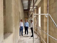 İskenderun Lisesi’nde restorasyon çalışmaları sürüyor