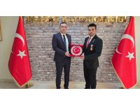 Gaziler Günü’nde gaziyi darp etti