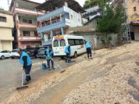 Şiddetli yağış sonrası Antakya’da temizlik ekipleri sahaya çıktı