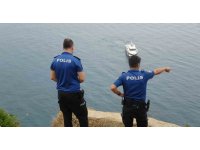 Antalya’da "Yardım edin" çığlığı ekipleri alarma geçirdi
