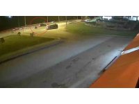 Kontrolsüz dönen otomobil motosiklete çarptı: 1 yaralı