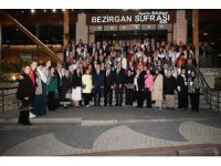 Başkan Başdeğirmen, Türkiye’nin dört bir yanından gelen kadın muhtarlarla buluştu