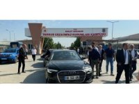 Özgür Özel, Mersin’de tutuklu belediye başkanlarıyla görüştü