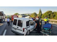 Mersin’de otomobil çekiciye arkadan çarptı: 2 ölü, 1 yaralı