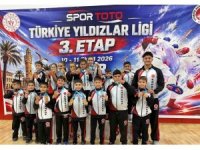 Karate müsabakalarında 43 madalya kazandılar