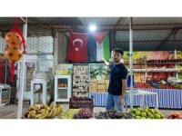 Hatay’da 3 yıldır marketine İsrail menşeli ürünleri sokmayan genç esnaf, dolabına boykot mesajı astı