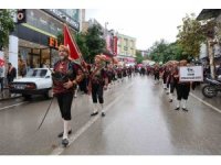 Kozan’da 10. İsmet Atlı Karakucak Güreşleri yağmura rağmen kortej yürüyüşüyle başladı
