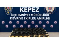 Antalya’da 32 tabanca ve 30 şarjör ele geçirildi